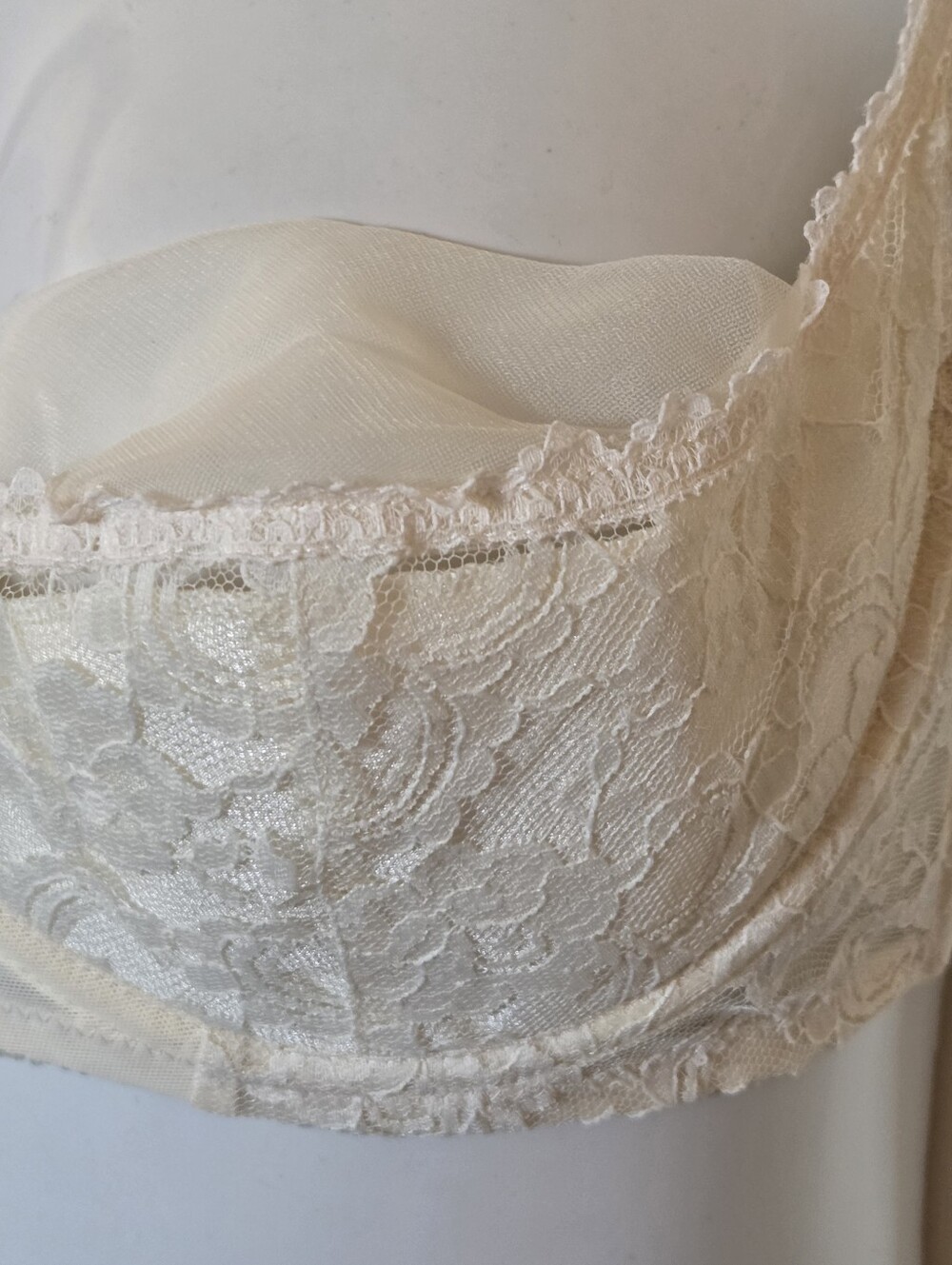 Jezebel Lace Bra 34DD 34E - Picture 5 of 8